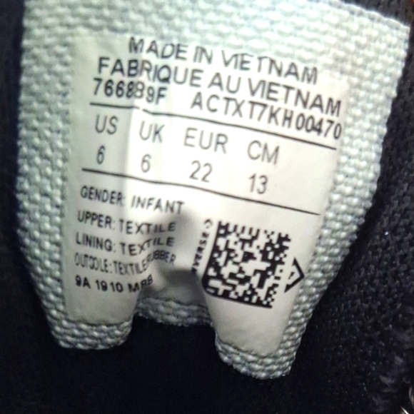 Converse All Star Shark Bite Canvas Sneakers Infant Boys Size 6 - Picture 4 of 10